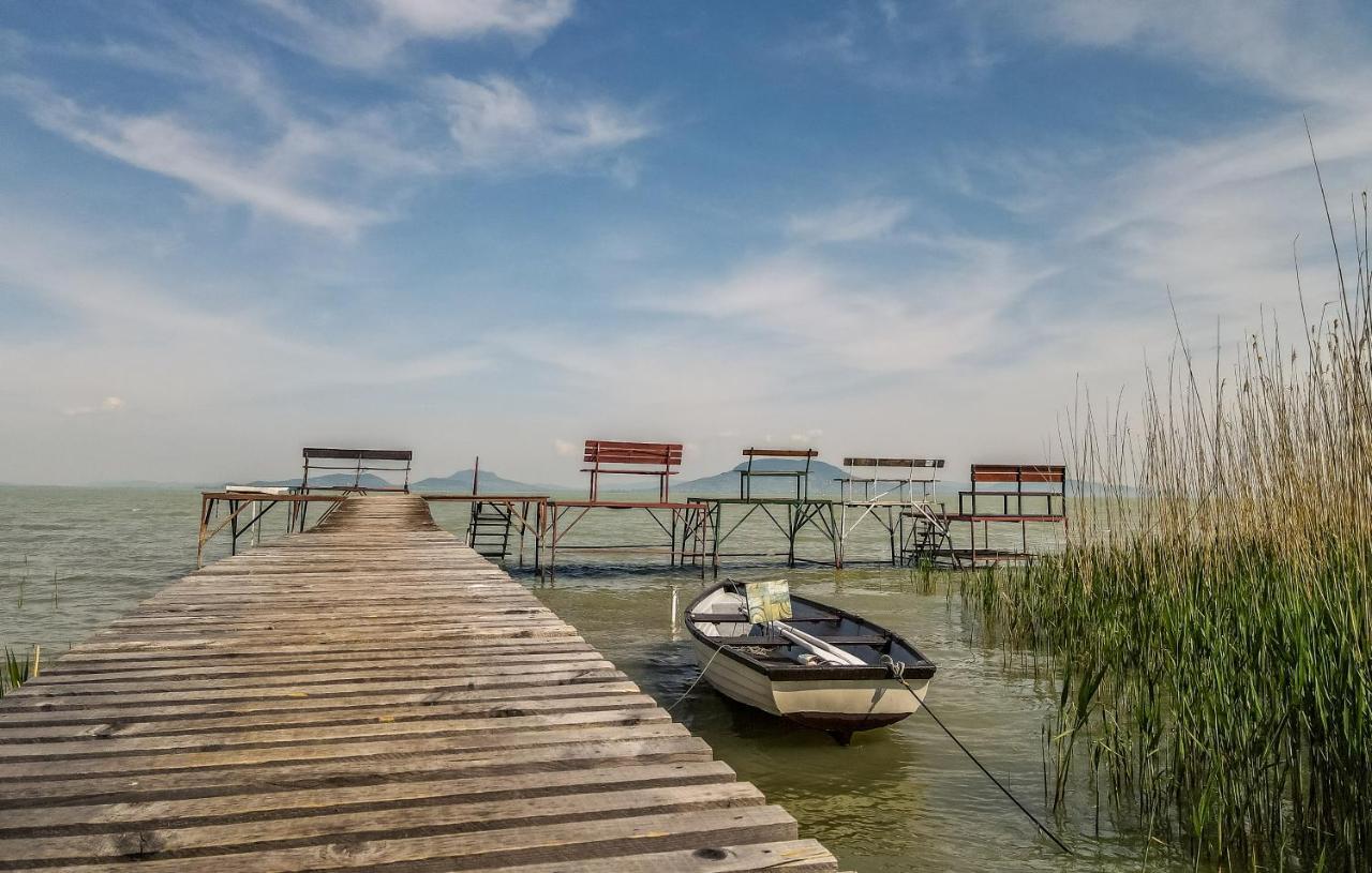 Komfort Home Bursport Bt. Haz Balatonfenyves Exteriör bild